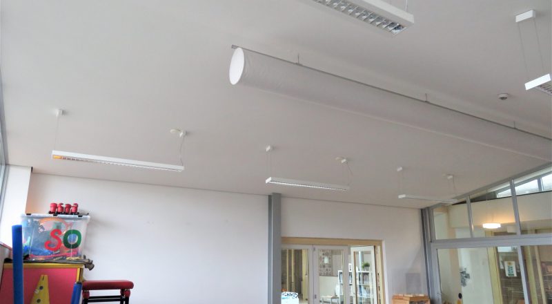 Moca project 1.1 school-schoolgebouw-leslokaal-college-collegezaal-auditorium-aula-gymzaal-akoestiek-akoestisch-rust-relax-bibliotheek-leerklimaat-plafond-panelen-leerplezier-drukte-echo-galm-stilte-concentratie-prikkelarm-rust-comfort-klas-werkplezier